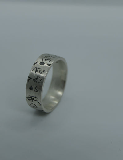 silver graffiti rings